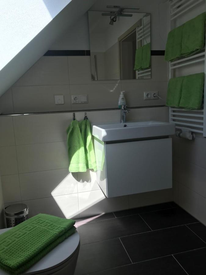 Sonniges 4 **** Dg-apartment Mit Aufzug+seeblick Apartment *