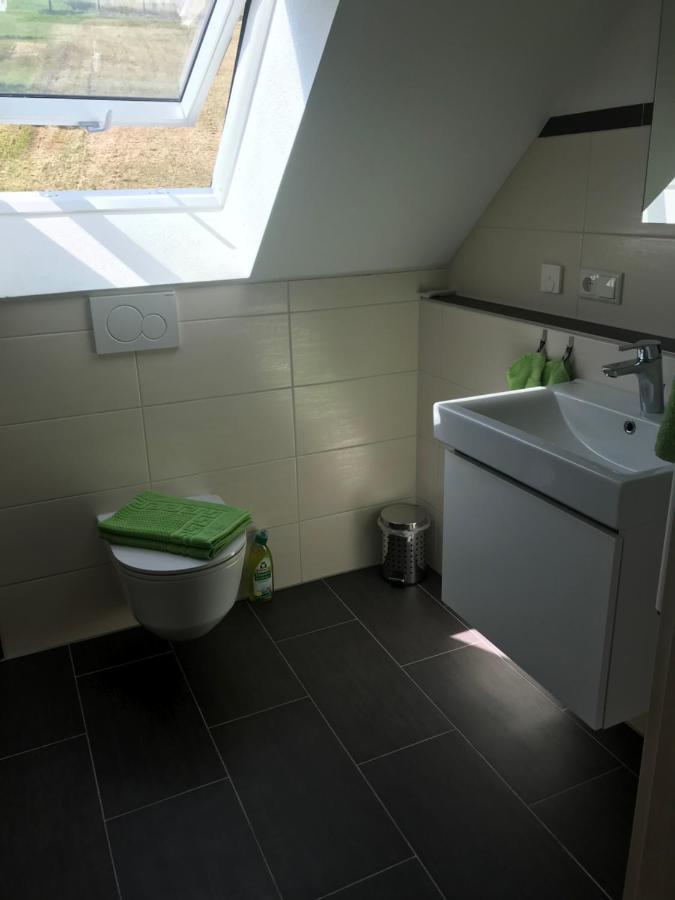 Sonniges 4 **** Dg-apartment Mit Aufzug+seeblick * Pleinfeld